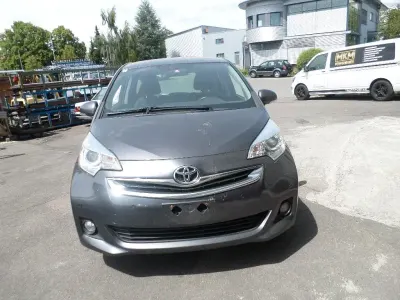 Gebraucht Toyota Verso-S Club 90 PS (66 kW) 2014 Van / Kleinbus