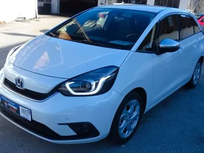 Käytetty Honda Jazz Executive 98 HP (72 kW) 2020 Valkoinen Viistoperä