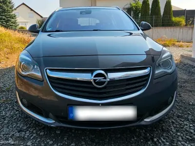 Gebraucht Opel Insignia 195 PS (143 kW) 2013 Grau Kombi
