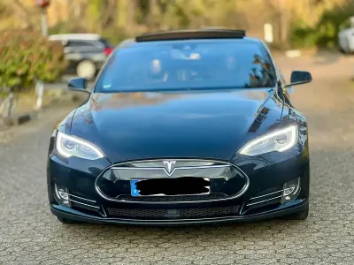Used Tesla Model S Performance 514 kW (700 HP) 2015 Black Hatchback