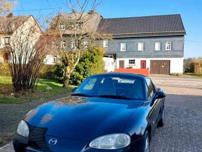 Gebraucht Mazda MX5 110 PS (80 kW) 2003 Schwarz Cabrio