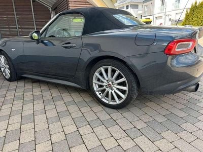 Second-hand Fiat 124 Spider Lusso 140 CP (102 kW) 2017 Gri Cabrio