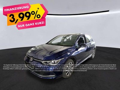 Second-hand VW Golf VIII Active 150 CP (110 kW) 2023 Albastru Berlinǎ