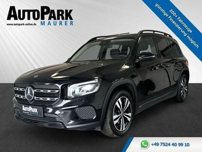Mercedes GLB220
