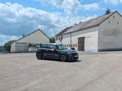 Grau Gebraucht 2013 Mini John Cooper Works Kleinwagen | 34.900 €