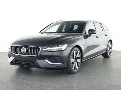 Gebraucht Volvo V60 Plus 253 PS (186 kW) 2025 Grau Kombi