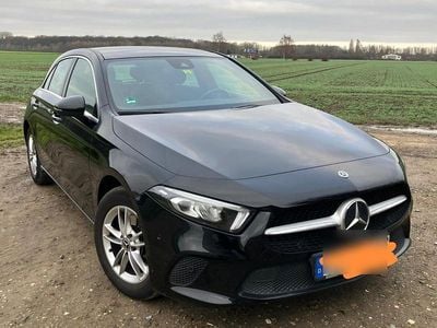 Schwarz Gebraucht 2018 Mercedes A200 Progressive Limousine | 18.800 € (Etwas zu teuer)
