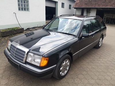 Brugt Mercedes E220 150 HK (110 kW) 1993 Sort Stationcar