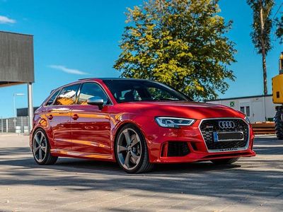 Gebraucht Audi RS3 Ambiente 476 PS (350 kW) 2017 Rot Limousine
