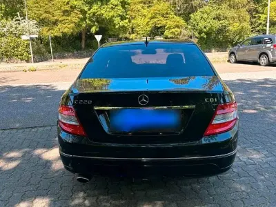 Gebraucht Mercedes C220 170 PS (125 kW) 2008 Schwarz Limousine