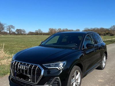 Gebraucht Audi Q3 S-Line 190 PS (139 kW) 2019 Schwarz SUV