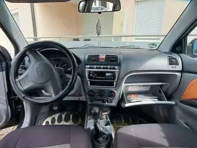 Używany Kia Picanto 65 KM (47 kW) 2007 Czarny Hatchback