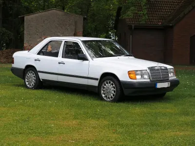 Gebraucht Mercedes 200 72 PS (52 kW) 1989 Weiß Limousine