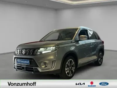 Gebraucht Suzuki Vitara Comfort+ 116 PS (85 kW) 2023 Grau metallic SUV