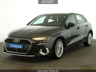 Używany Audi A3 Advanced 150 KM (110 kW) 2022 Szary Sedan/Limuzyna