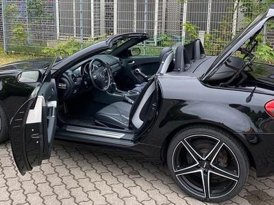 Second-hand Mercedes SLK200 163 CP (119 kW) 2007 Negru Cabrio