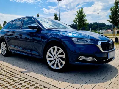 Gebraucht Skoda Octavia 150 PS (110 kW) 2020 Blau Kombi