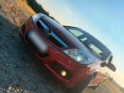 Gebraucht Opel Vectra 105 PS (77 kW) 2007 Rot Limousine