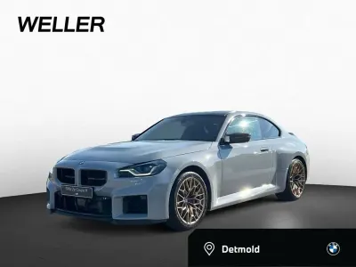 Neu BMW M2 Performance 530 PS (389 kW) 2025 Saphirschwarz metallic (schwarz) Coupé