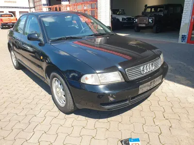 Gebraucht Audi A4 90 PS (66 kW) 1997 Blau Limousine