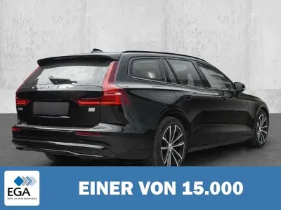 Gebraucht Volvo V60 Plus 455 PS (334 kW) 2023 Schwarz Kombi