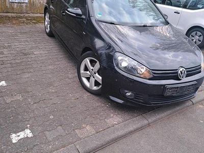 Gebraucht VW Golf VII 105 PS (77 kW) 2012 Schwarz Kleinwagen