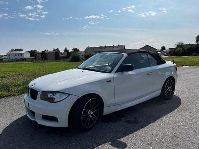 Weiß Gebraucht 2011 BMW 120 Cabriolet Sport Line Cabrio | 6.900 €