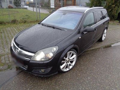 Usata Opel Astra 150 CV (110 kW) 2008 Nero Station wagon