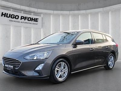 Grau Gebraucht 2022 Ford Focus Cool & Connect Kombi | 17.975 € (Guter Preis)