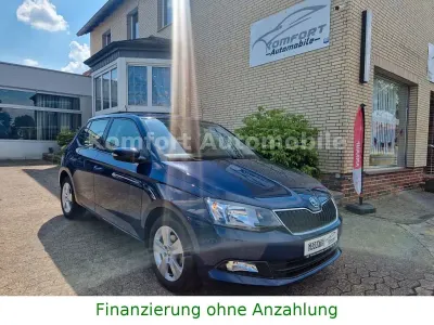 Gebraucht Skoda Fabia Ambition 60 PS (44 kW) 2018 Blau Limousine