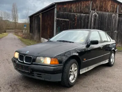 Gebraucht BMW 316 Basis 102 PS (75 kW) 1996 Limousine