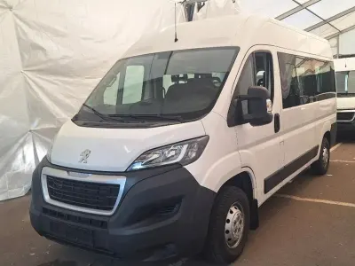 Gebraucht Peugeot Boxer 131 PS (96 kW) 2018 Weiß Van