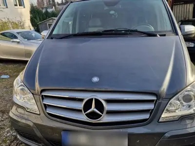 Gebraucht Mercedes Viano 163 PS (119 kW) 2010 Grau Van / Kleinbus