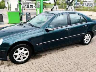 Gebraucht Mercedes C200 2003 Grün Kleinwagen