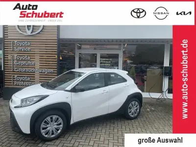 Gebraucht Toyota Aygo X Business Edition 72 PS (52 kW) 2025 Weiss SUV