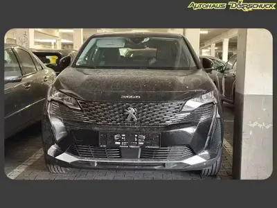 Käytetty Peugeot 3008 Allure 131 HP (96 kW) 2021 Musta Katumaasturi
