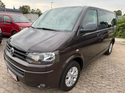 Gebraucht VW Multivan Startline 140 PS (102 kW) 2014 Braun Van / Kleinbus