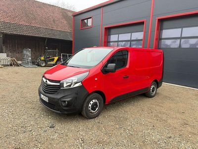 Rot Gebraucht 2014 Opel Vivaro Van / Kleinbus | 12.000 €