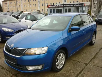 Gebraucht Skoda Rapid Elegance 86 PS (63 kW) 2014 Blau Kleinwagen