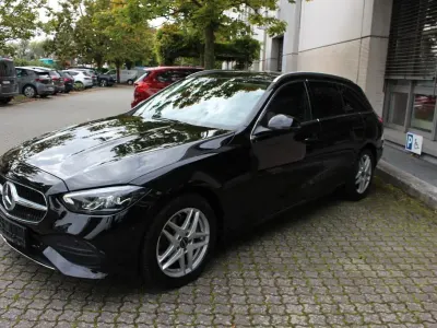 Gebraucht Mercedes C220 200 PS (147 kW) 2022 Schwarz Kombi