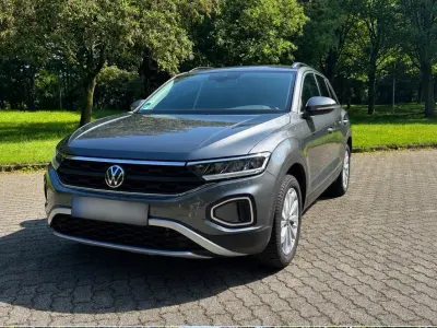 Gebraucht VW T-Roc 150 PS (110 kW) 2022 Grau SUV