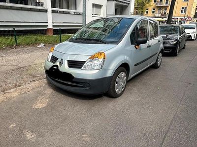 Usado Renault Modus 75 HP (55 kW) 2005 Prateado Monovolume