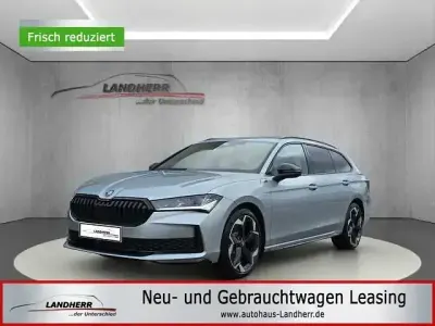Neu Skoda Superb 193 PS (141 kW) 2025 Aluminum silber Kombi