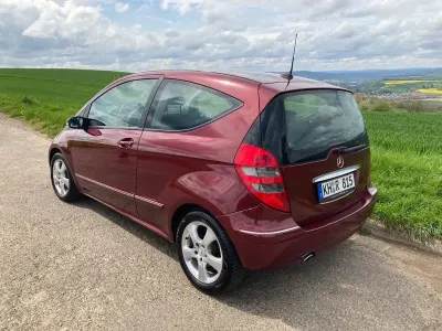 Gebraucht Mercedes A150 Avantgarde 95 PS (69 kW) 2006 Rot Limousine