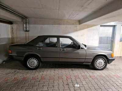 Gebraucht Mercedes 190 122 PS (89 kW) 1986 Andere farben Limousine