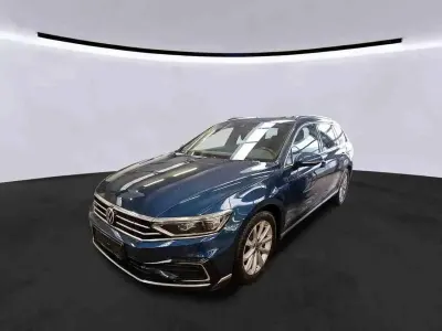 Gebraucht VW Passat GTE 218 PS (160 kW) 2021 Blau Kombi