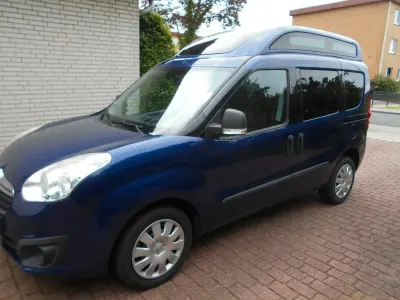 Gebraucht Opel Combo 95 PS (69 kW) 2016 Blau Van / Kleinbus