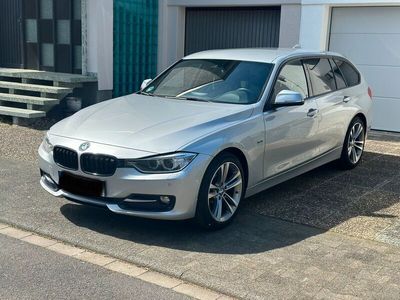 gebraucht BMW 320 d Aut. Sportline Navi Leder Keylesgo