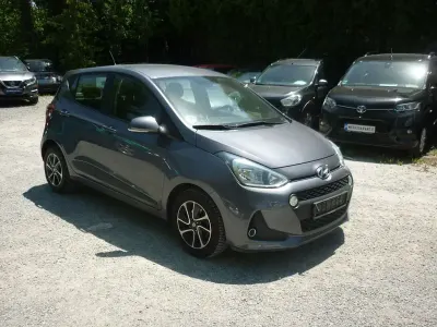 Gebraucht Hyundai i10 YES! 87 PS (63 kW) 2018 Grau Kleinwagen