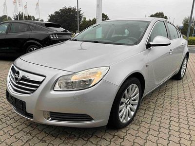 Grau Gebraucht 2009 Opel Insignia Innovation Limousine | 2.150 € (Guter Preis)